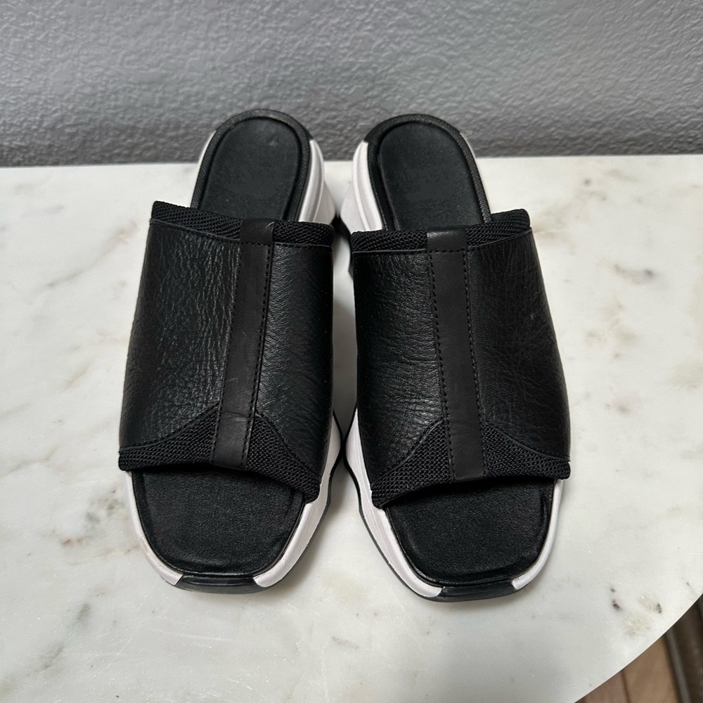 Sorel kinetic slide high sandal black size 6